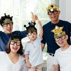 2025 Gott Nytt År Glasögon och hatt, 12-pack Svart Guld Nyårsafton Partyglasögon och hatt, Snygg Fotobåsrekvisita> Tillbehör