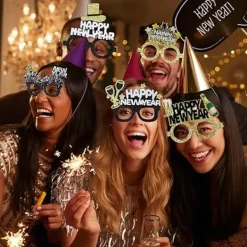 6 st Nyårsglasögon Nyårshatt Kronformade Solglasögon Svart Guld Nyår Fotoautomat Rekvisita med Glitterglasögon> Tillbehör