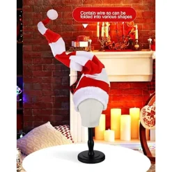 2 st tomtenissar i filt med långrandig plysch tomteluva><noscript><img width=