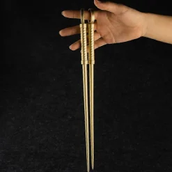 FMYSJ Anime Familj Yor Forger Gyllene Pinnar Cosplay Anime PVC Vapen Kvinnor Halloween Kostymer Rekvisita (FMY)><noscript><img width=