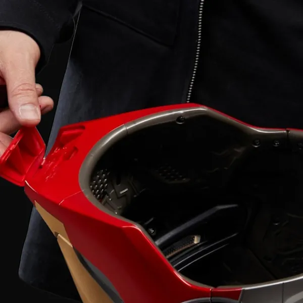 Avengers Legends Iron Man Elektronisk Hjälm Män Barn 1:1 Portabel Iron Man Hjälm Knappkontroll Deformerad Cosplay Rekvisita Gåvor{ee}> Huvudbonader