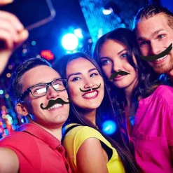 Falska mustascher, 48 stycken självhäftande nyhet falska skägg vuxna barn återanvändbara><noscript><img width=