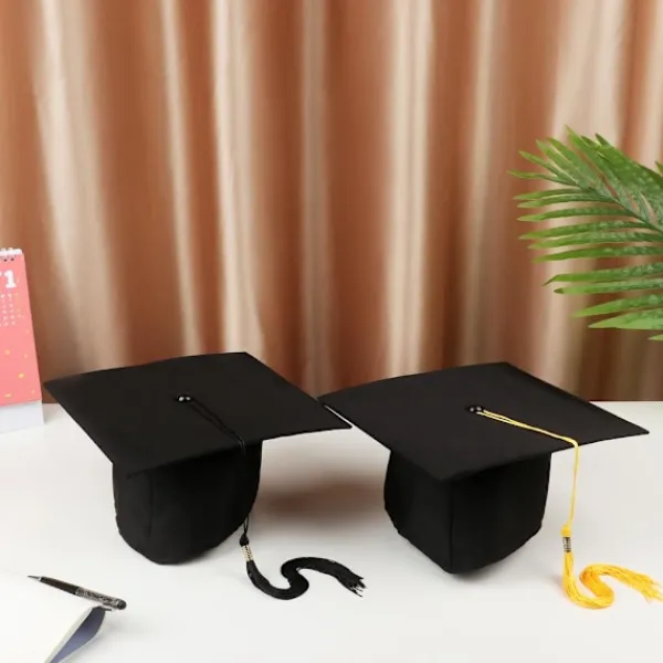 Festartiklar, examenshatt, gradient examen ceremoni, glad examenshatt, universitetshatt, 2021 No,> Huvudbonader