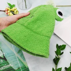 Gosig grodhatt - Grön packbar hinkhatt för höst och vinter><noscript><img width=