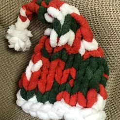 Julmössa, handgjord stickad mössa, vintermössa mjuk avslappnad varm stickad julmössa{REN}><noscript><img width=