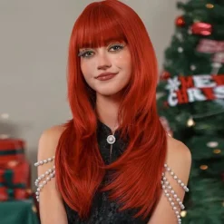 Julperuk med långt, rakt hår och lugg><noscript><img width=