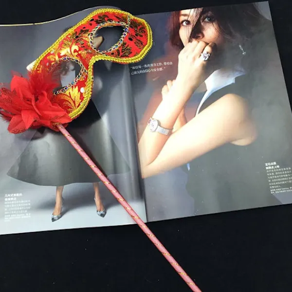 Maskeradmask med handtag Venetian Halv Ansikte Blomma Sexig Halloween Mask Dans Bröllopsfest Dekorationer> Masker