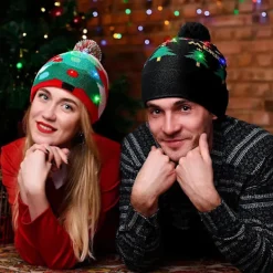 Ny LED Julhatt Kreativ Blinkande LED-Lampa Stickad Mössa Snögubbe Vinter Varm Färg Stickad Mössa Julklapp28><noscript><img width=