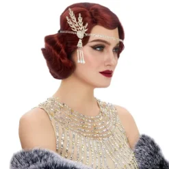 Res tillbaka i tiden med denna utsökta peruk i flapperstil! Den karakteristiska korta vågiga designen återskapar perfekt det ikoniska 1920-talet | Fyndiq><noscript><img width=