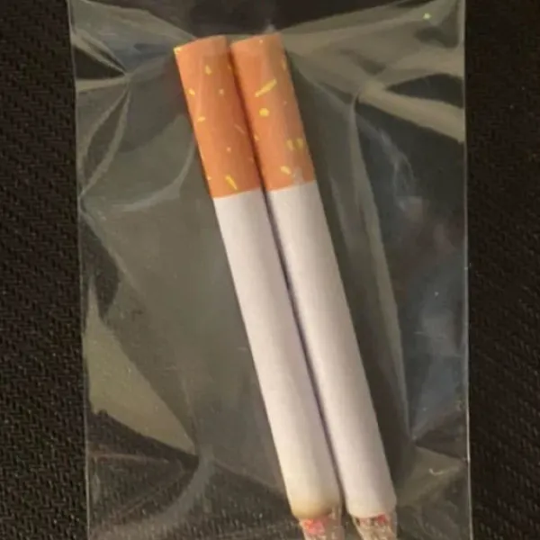 2st Fake Rök Leksak Rekvisita Realistiskt Utseende Fake Scen Puff Cigaretter För Bus Halloween Kostym U> Tillbehör