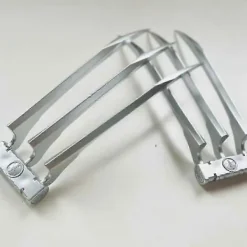 Superhjälte Wolverine-klor för vuxna - Set med 2 silverfärgade vargklor för Halloween Cosplay Rekvisita Kostymtillbehör (FMY)><noscript><img width=