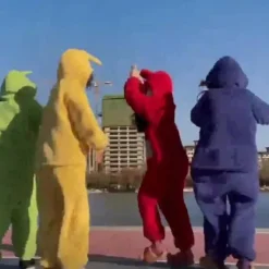 Teletubbies Dräkt Vuxen Cosplay Djur Sovplagg Jumpsuit Po Teletubbies - Perfekt Adult M><noscript><img width=